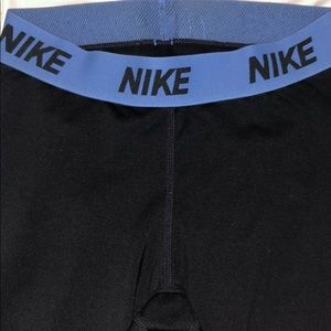 nike capris
